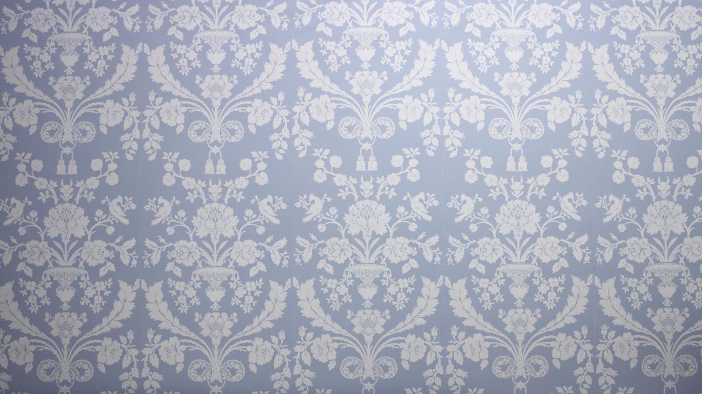 How Long Should You Wait Before Wallpapering Over Fresh Paint?