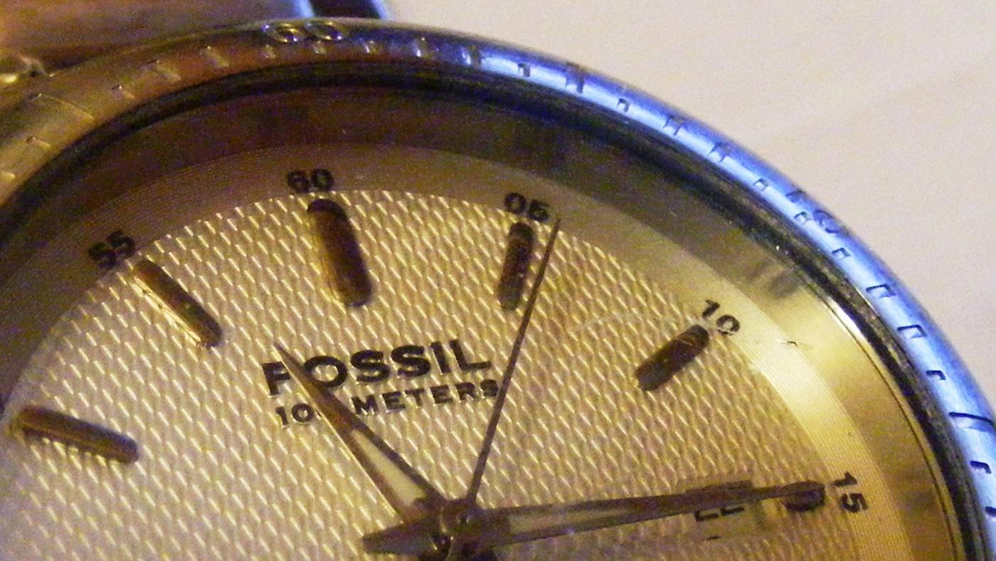 What Size Battery Is in a Fossil Watch?