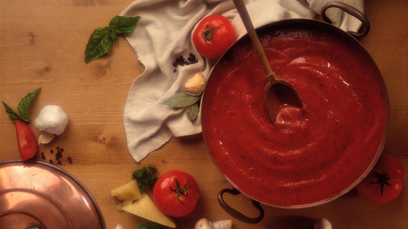 What Is the Difference Between Tomato Puree and Passata?