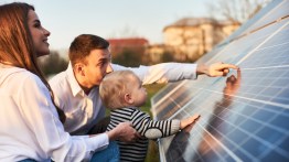 What Is Community Solar, and Can It Help Your Neighborhood Go Green?
