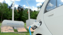 Are Hydrogen-Powered Vehicles the Future of Clean Energy?