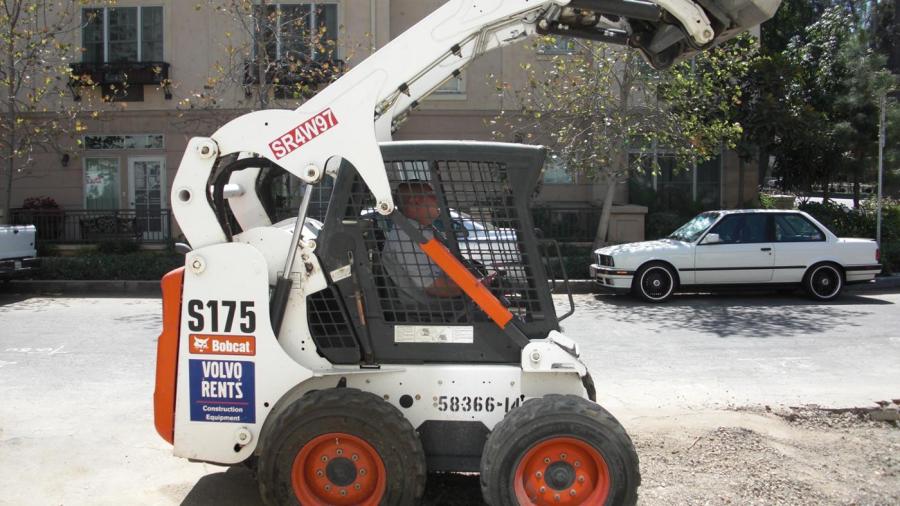 How Much Does a Bobcat Loader Weigh?